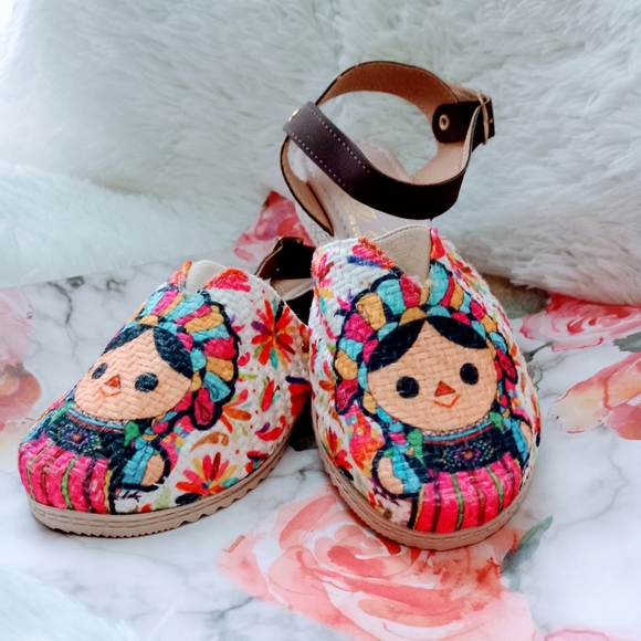 Women's Handmade shoes - Picture 4 of 5